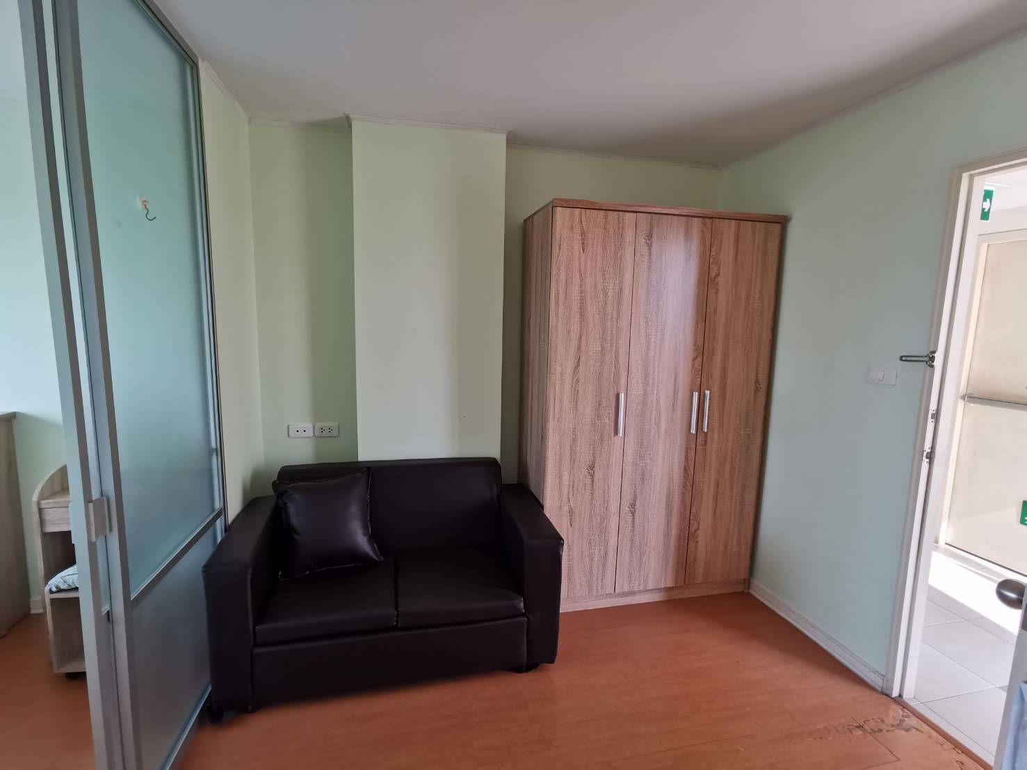 ด่วนขายถูกมาก-คอนโด-lpn-รามอินทรา-กม-8-ขนาด-25-ตรม-ห้องมุม-หน้าห้องไม่ตรงห้องตรงข้าม-ทาสีใหม่-เฟ