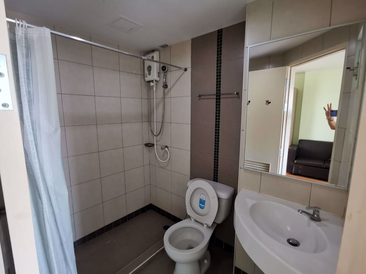 ด่วนขายถูกมาก-คอนโด-lpn-รามอินทรา-กม-8-ขนาด-25-ตรม-ห้องมุม-หน้าห้องไม่ตรงห้องตรงข้าม-ทาสีใหม่-เฟ