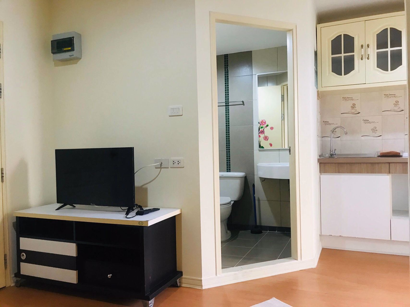 ขายด่วนราคาถูกที่สุดในสามโลก-คอนโด-lpn-รามอินทรา-กม-8-ขนาด-25-ตรม-ชั้น3อาคารc-ห้องมุมเป็นส่วนตัว-ต