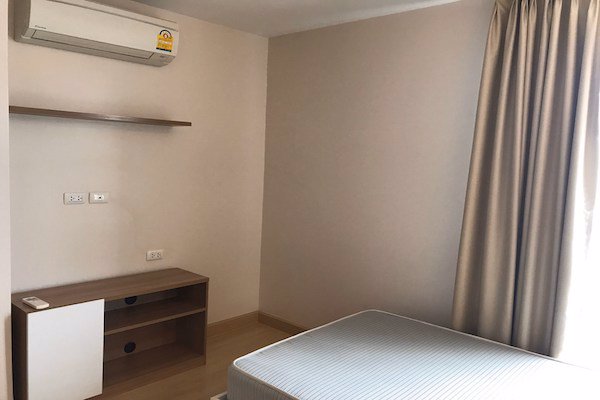 ให้เช่าด่วน-คอนโด-เอ็มเมอรัล-เรสซิเดนท์-รัชดา-ใกล้-mrt-ห้วยขวาง-ห้วยสวย-พร้อมอยู่-for-rent