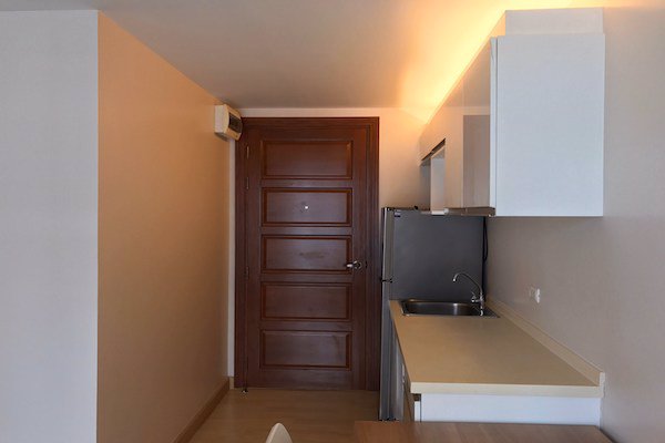 ให้เช่าด่วน-คอนโด-เอ็มเมอรัล-เรสซิเดนท์-รัชดา-ใกล้-mrt-ห้วยขวาง-ห้วยสวย-พร้อมอยู่-for-rent