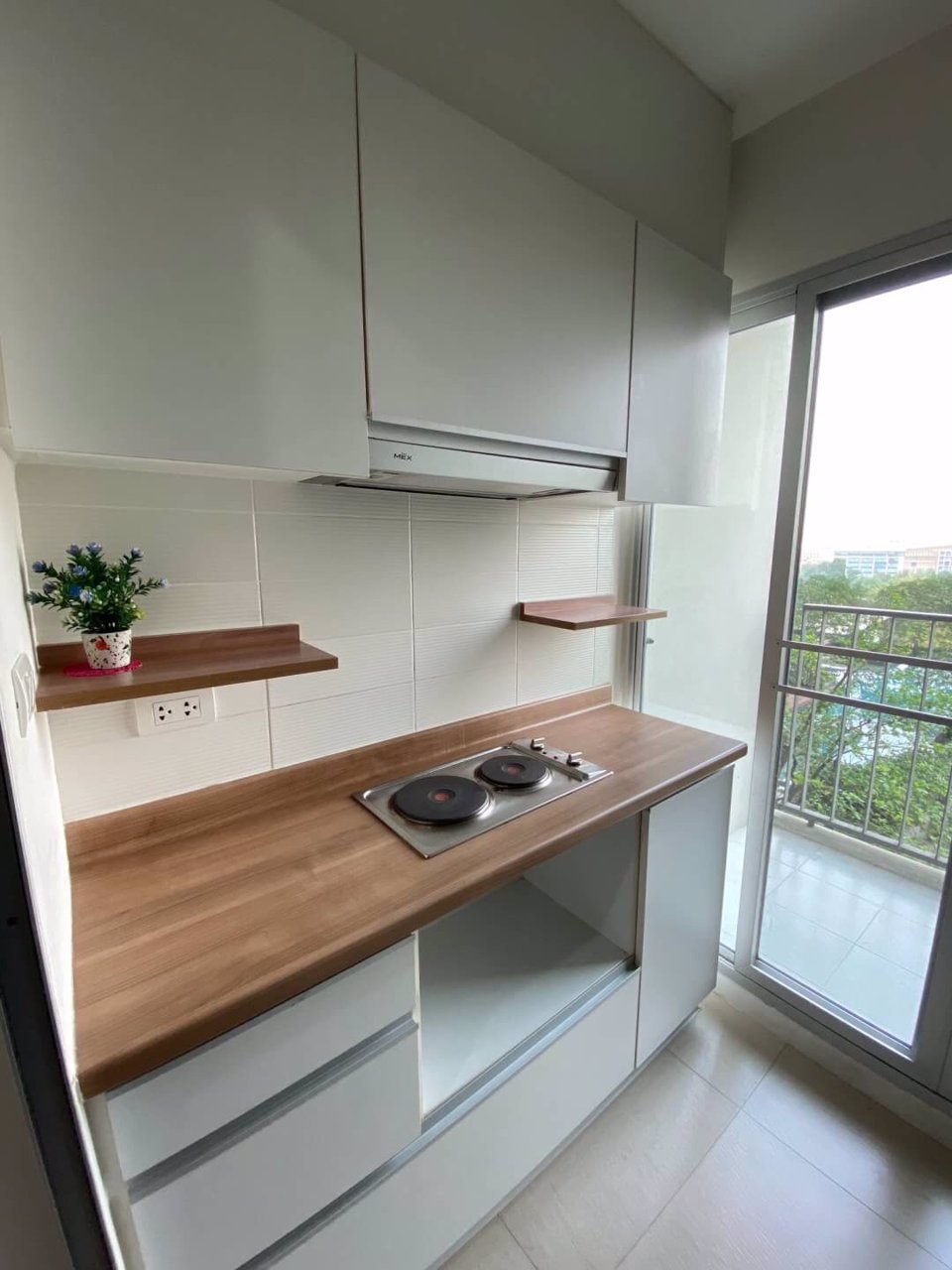 ขายด่วนราคาต่ำกว่าตลาด-คอนโด-u-delightอ่อนนุช-สเตชั่น-ชั้น-9-ห้องใหม่-ตกแต่งเรียบหรู-วิวสวย-พร้อมอ