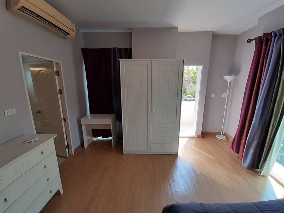 เช่าด่วน-วิลล่า-ชายา-หน้าประตู-โรงเรียน-บดินทร์เดชา-โครงการ-วิลล่า-ชายา