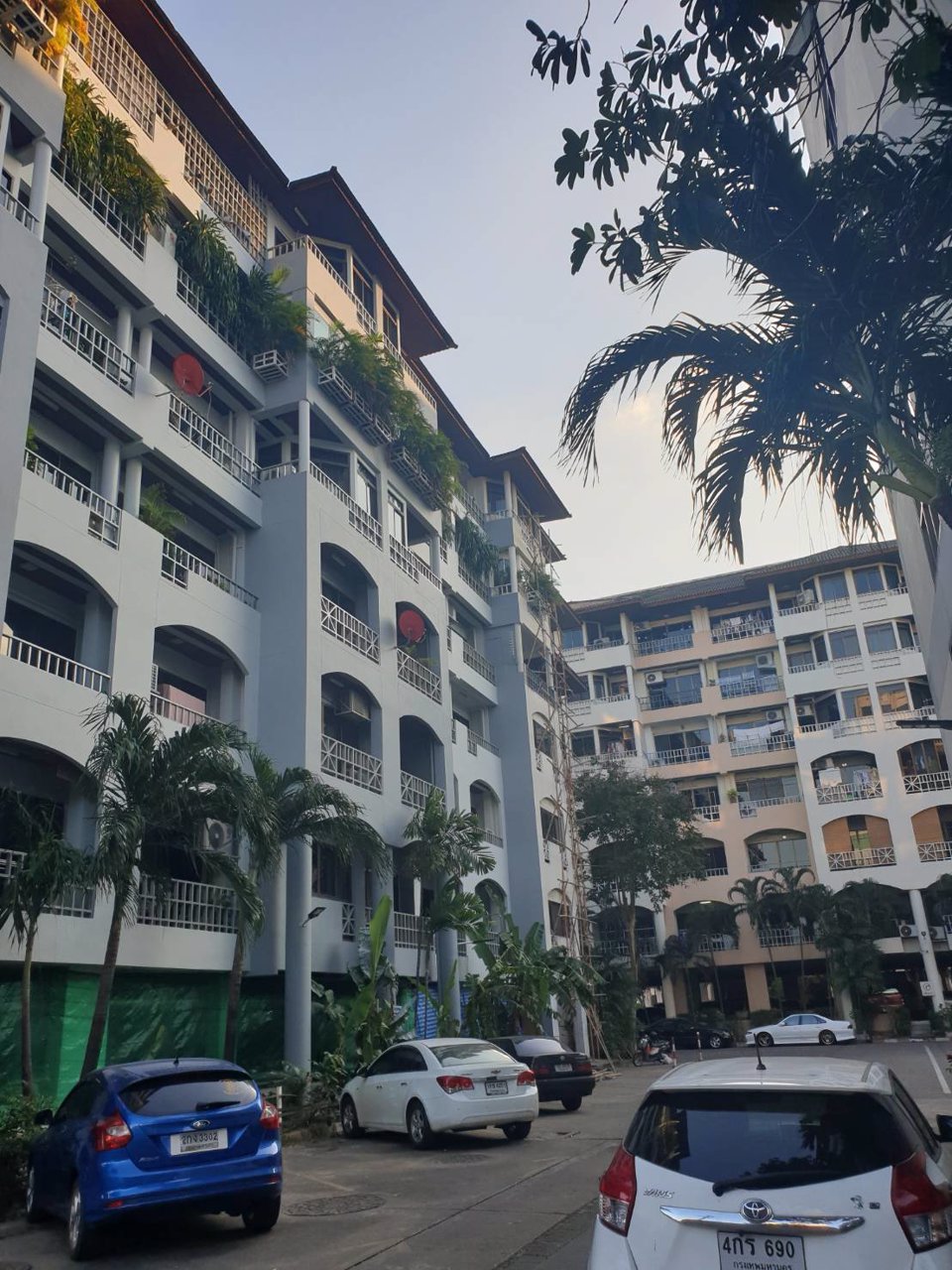 ขายคอนโดห้องใหญ่-ขนาด-7091ตรม-ศรีวราการ์เด้นท์คอนโด-ตึก4