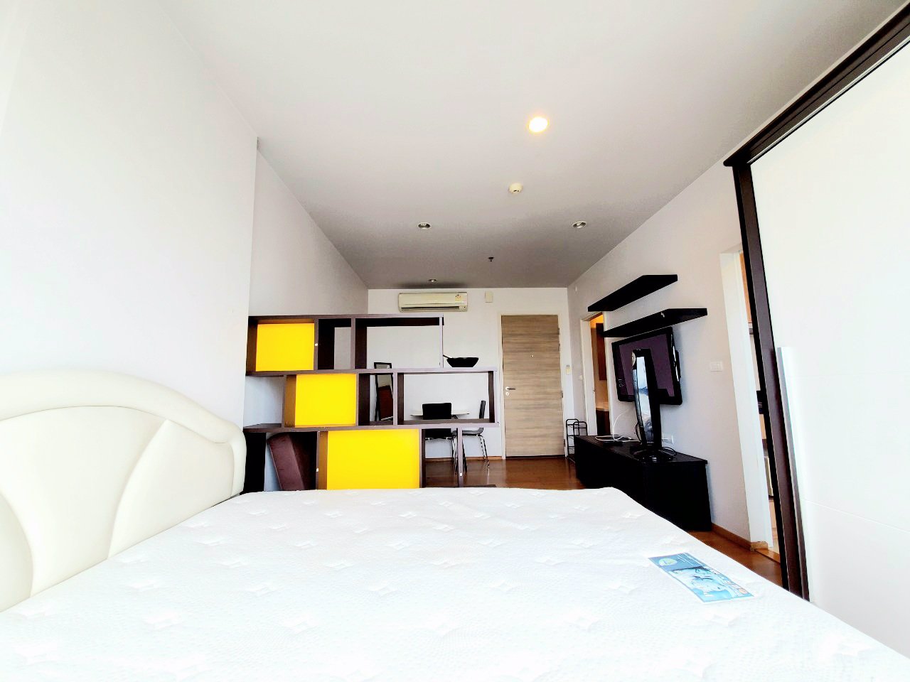 ให้เช่าhive-taksinติดรถไฟฟ้า50เมตร