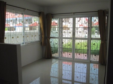 ให้เช่า-ทาวน์เฮ้าส์-หมู่บ้านเด่นชัย-ซอยมังกร-หลังมุม-พร้อมเข้าอยู่