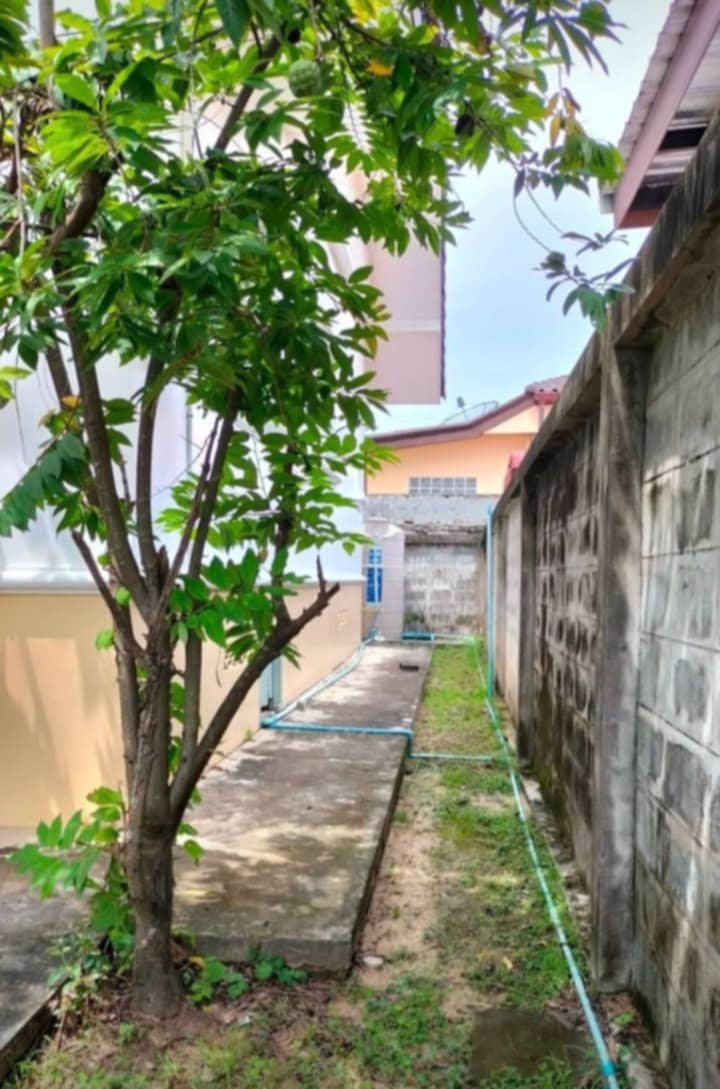 ให้เช่าบ้านเดี่ยวพร้อมเฟอร์นิเจอร์บรรยากาศร่มรื่นมีความเป็นส่วนตัว