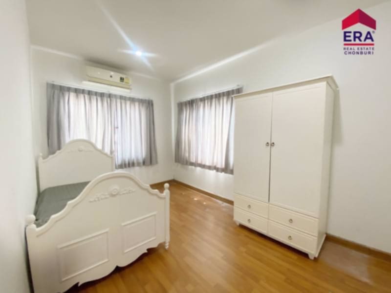 ขายทาวน์เฮ้าส์เดียว2ชั้นหมู่บ้านฟ้าบุรินทร์อัลลายน์บ่อวิน