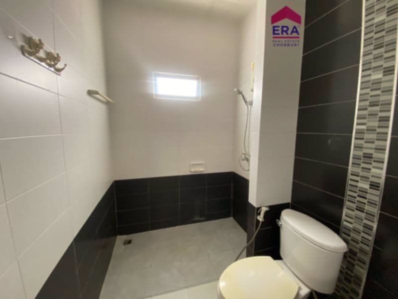 ขายทาวน์เฮ้าส์เดียว2ชั้นหมู่บ้านฟ้าบุรินทร์อัลลายน์บ่อวิน