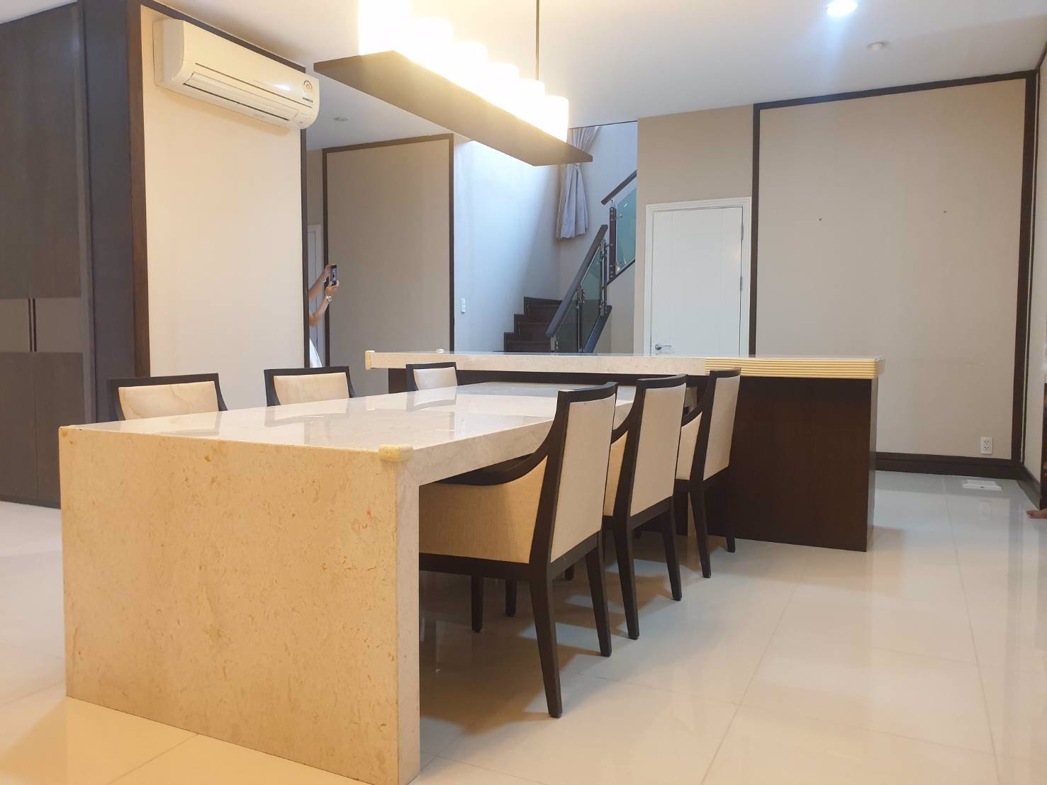 ด่วน-ขายพร้อมเข้าอยู่-ฟรีเฟอร์นิเจอร์หรู-มีสระว่ายน้ำในตัวบ้าน-perfect-masterpiece-rama9