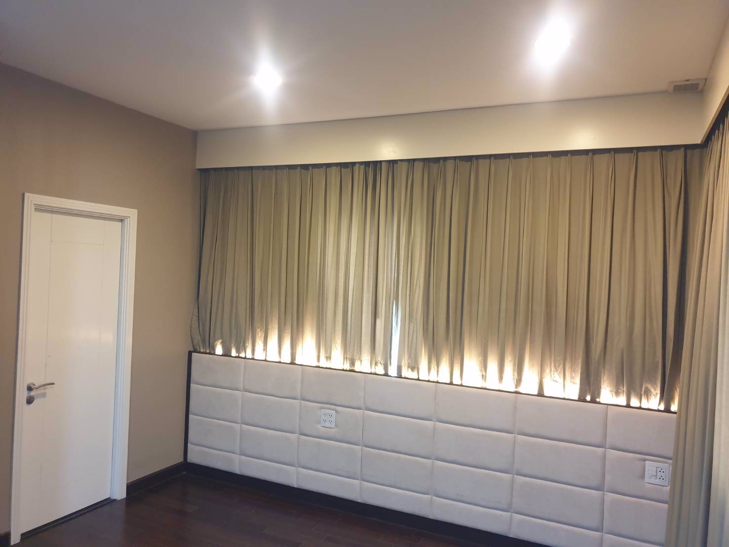 ด่วน-ขายพร้อมเข้าอยู่-ฟรีเฟอร์นิเจอร์หรู-มีสระว่ายน้ำในตัวบ้าน-perfect-masterpiece-rama9