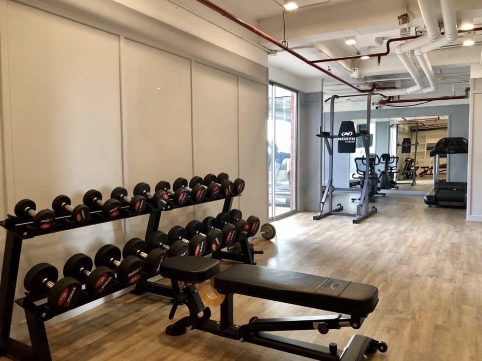 พร้อมเข้าอยู่-คอนโดย่านใจกลางเมือง-สีลมสวีท-บนซอยสาทร12-ใกล้รถไฟฟ้าเพียง-100-เมตร