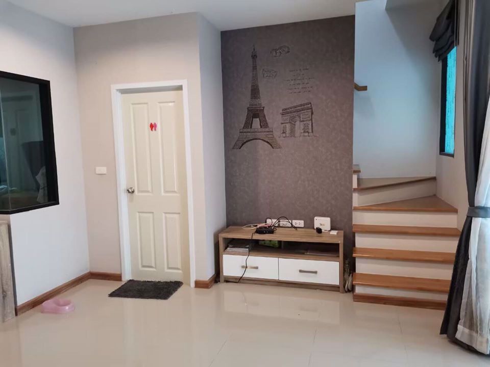 ให้เช่าทาวน์โฮมย่านลำลูกกา-คลอง2-บ้านใหม่พร้อมเฟอร์ขนาด-3นอน-3น้ำ