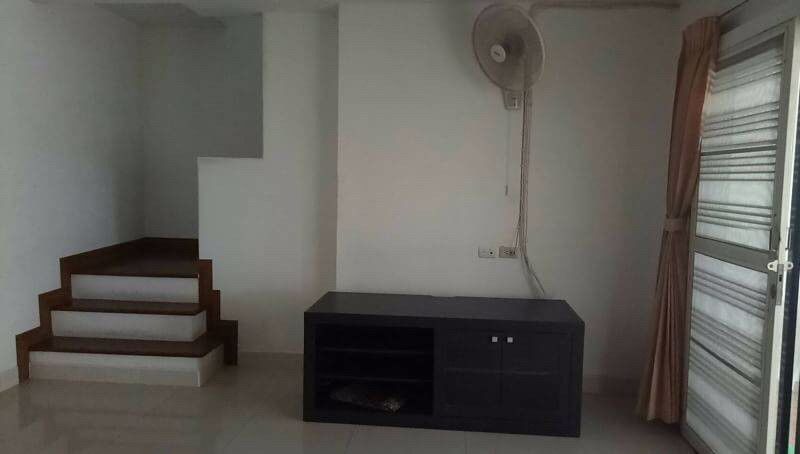 ให้เช่าทาวน์โฮม-2ช้น-ขนาด-3นอน-2น้ำ-พร้อม้ฟอร์-ย่านกิ่งแก้ว25-1-ใกล้สุวรรณภูมิ