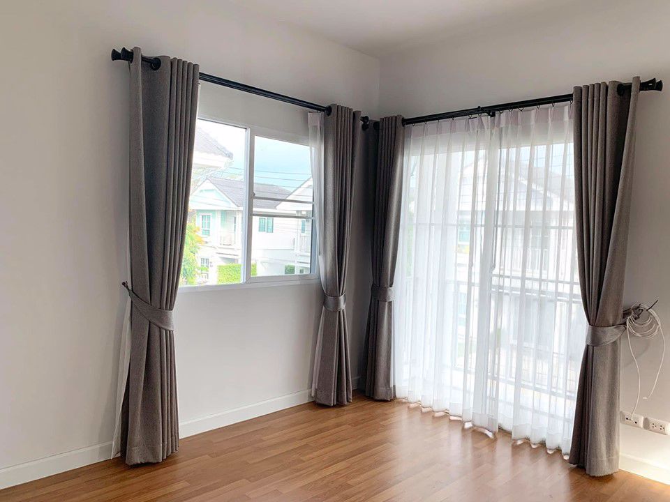 ให้เช่าบ้านแฝดสไตล์ยุโรป-รังสิต-นครนายก-คลอง-7-หลังมุม-ขนาด-3นอน-2น้ำ