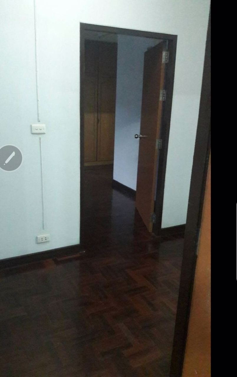 ให้เช่าบ้านเดี่ยวสุขุมวิท-เนื้อที่-61ตรว-ใกล้-bts