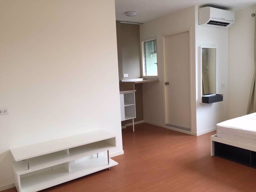 ให้เช่า-ลุมพินี-คอนโดทาวน์-ร่มเกล้า-สุวรรณภูมิ-คอนโดพร้อมเฟอร์