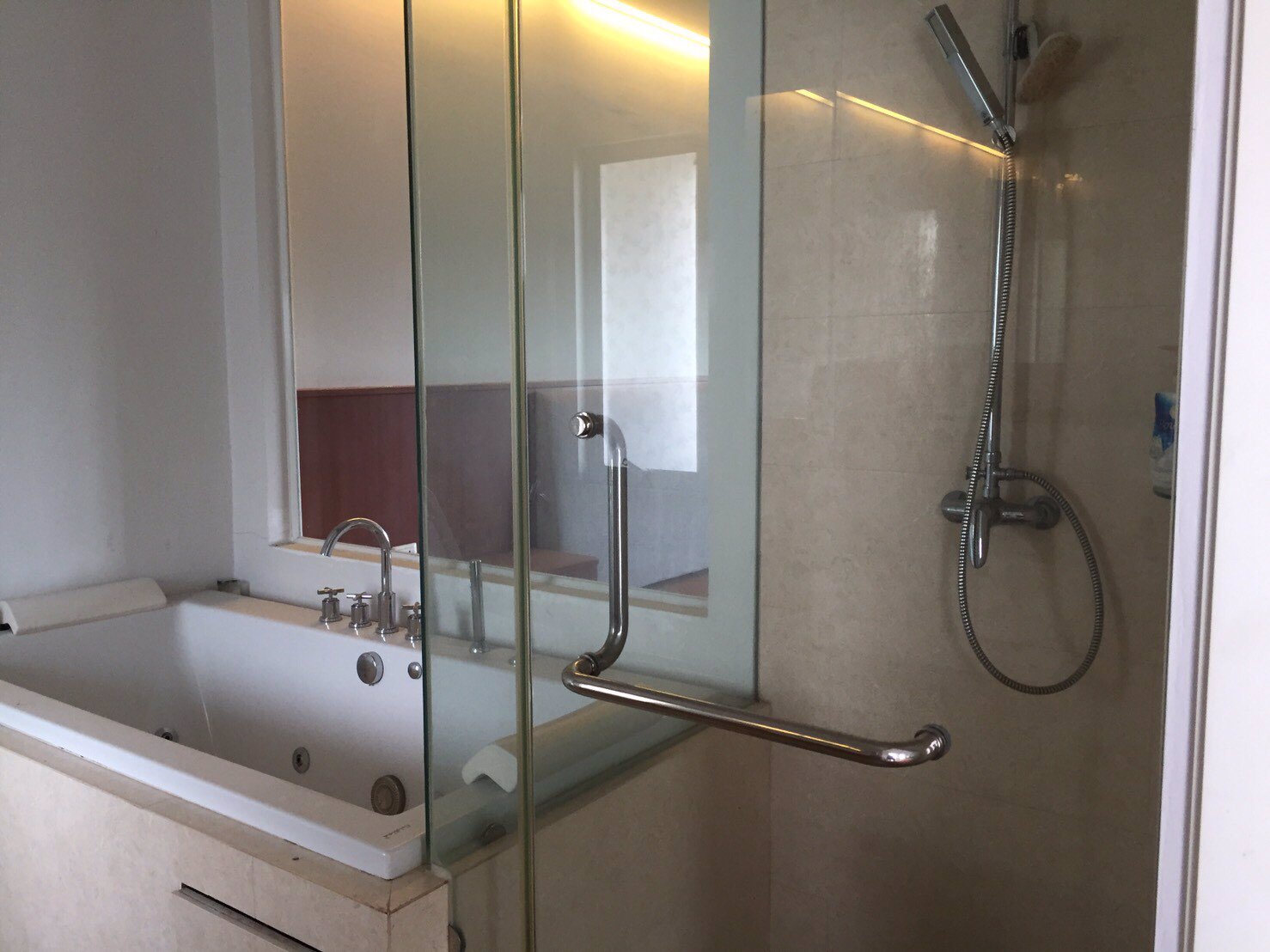 ให้เช่า-บ้านกลางกรุง-รัชวิภา-เฟอร์นิเจอร์และเครื่องใช้ไฟฟ้าบางส่วน