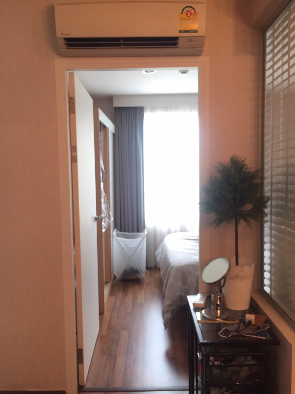 ขายด่วน-ยู-วิภา-ลาดพร้าว-ห้องใหม่พร้อมเฟอร์ครบ