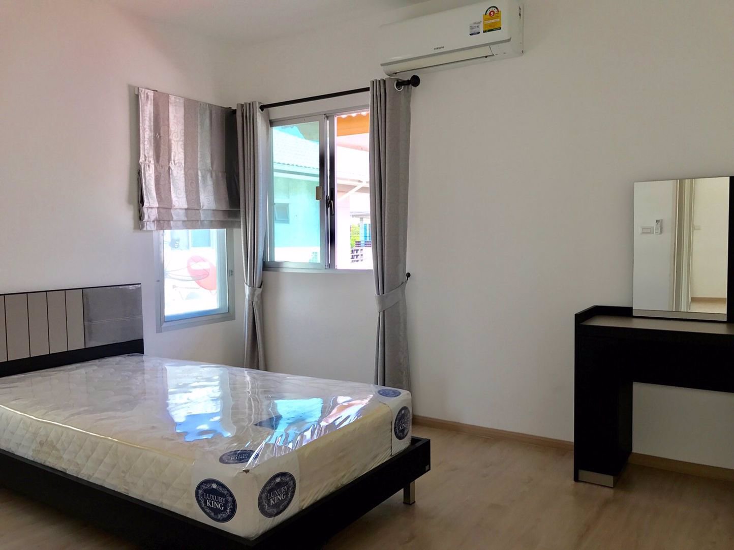 ให้เช่าบ้านเดี่ยวสภาพใหม่พร้อมเฟอร์ย่านศรีนครินทร์-วงแหวน