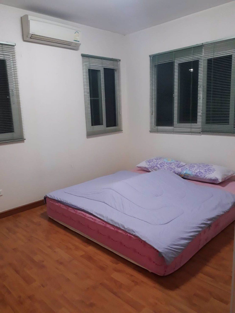 ให้เช่าบ้านเดี่ยว-63ตรวหลังมุม-ตกแต่งครบพร้อมเฟอร์