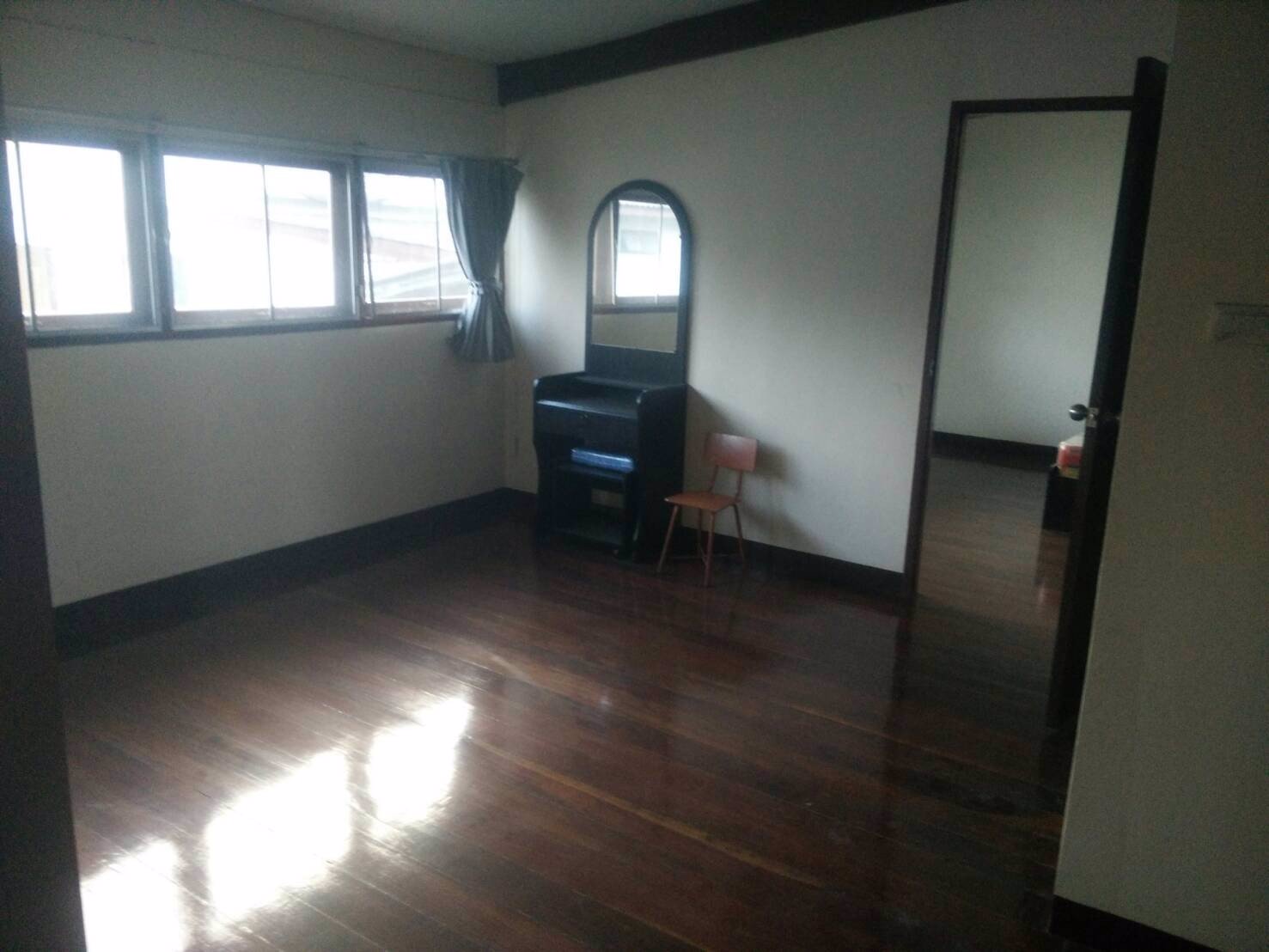 ให้เช่าบ้านเดี่ยวซอยแบริ่ง-13-เนื้อที่-100-ตารางวา