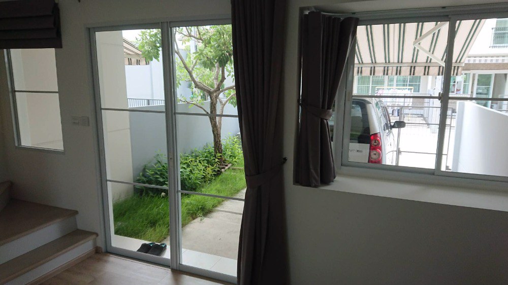 ขายด่วนทาวน์โฮมใกล้เมกาบางนา-หมู่บ้านอินดี้4-บางนา-กม7