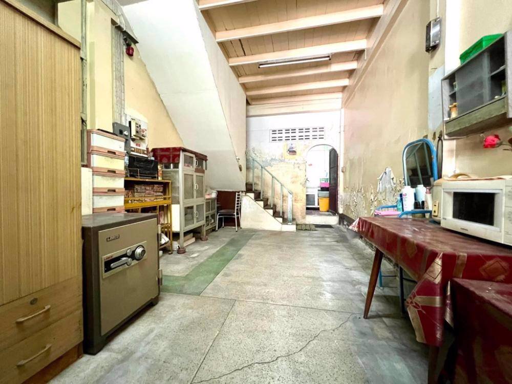 ขายถูก-ต่ำกว่าราคาประเมิน-อาคารพาณิชย์-2-ชั้น-ซจันทร์-45-แยก-3