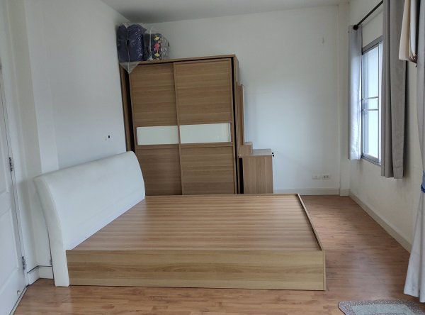 ขายถูก-ต่ำกว่าราคาประเมิน-ทาวน์โฮม-2-ชั้น-ซเพชรเกษม-81