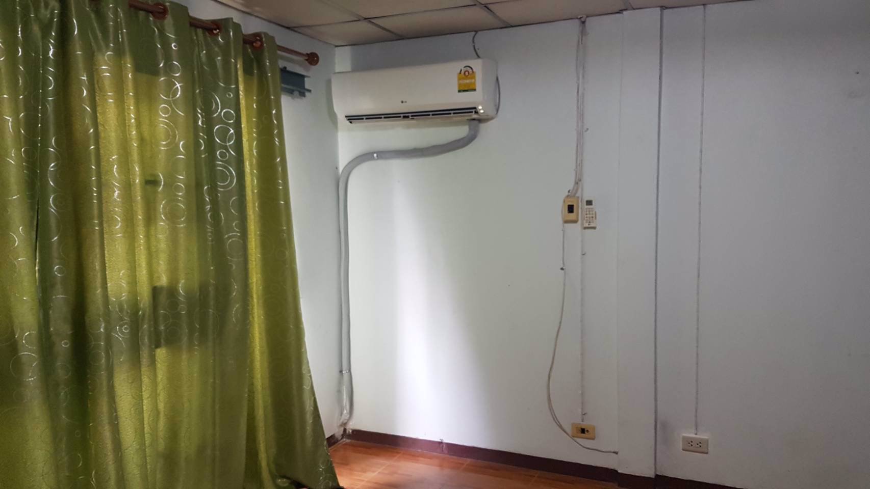 ให้เช่าทาวน์เฮ้าส์ในกาญจนบุรี-หมู่บ้านพฤกษากาญจน์2-ตรงข้ามวิทยาลัยเทคนิคกาญจนบุรี