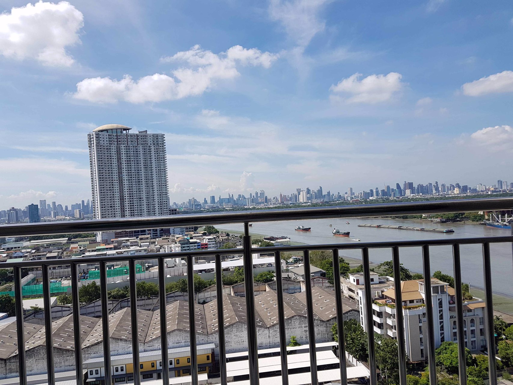 คอนโดริเวอร์วิว-โค้งน้ำเจ้าพระยาพระรามสามให้เช่า