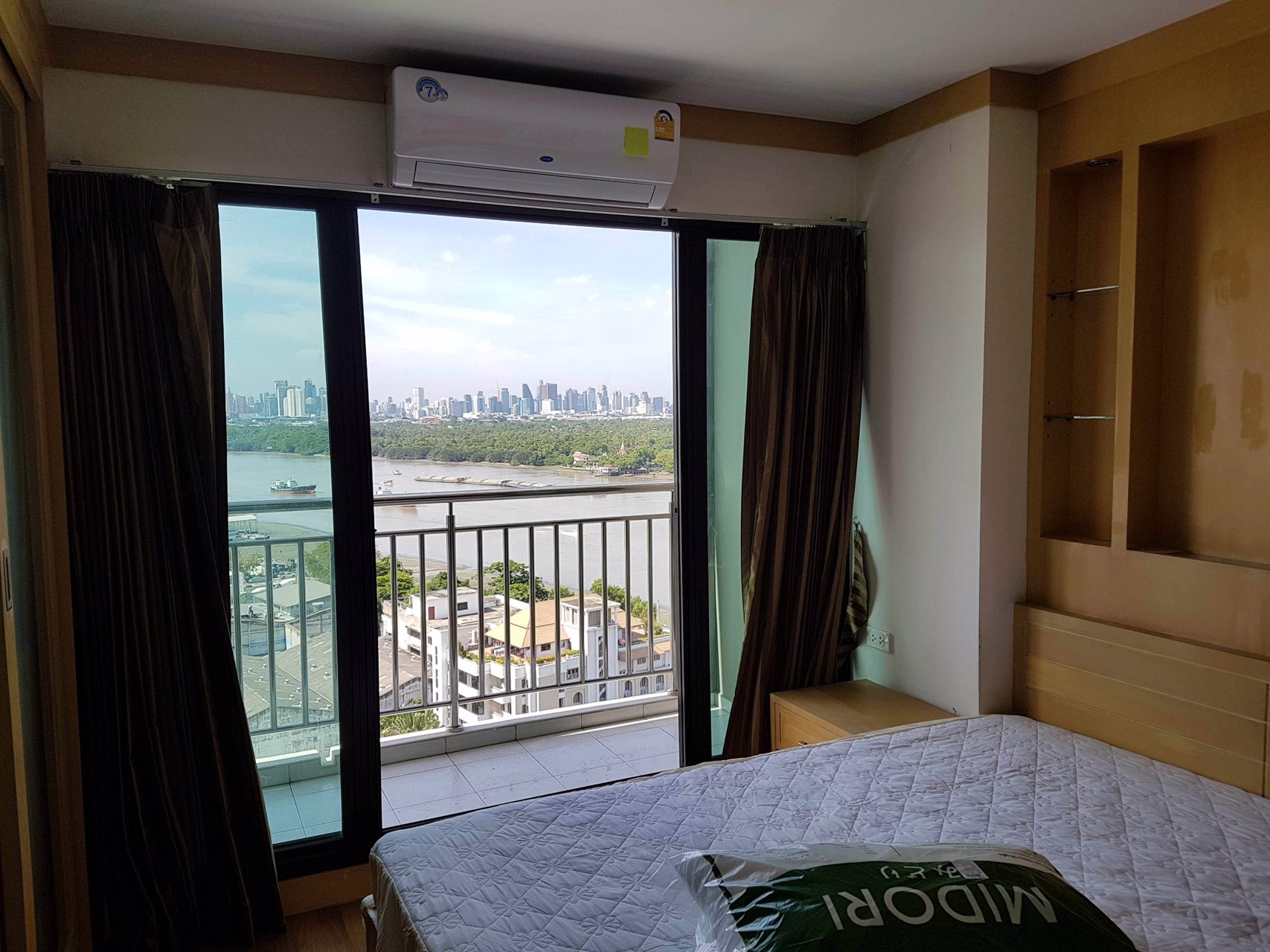 คอนโดริเวอร์วิว-โค้งน้ำเจ้าพระยาพระรามสามให้เช่า