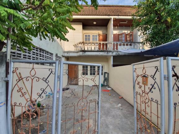 ให้เช่าทาวน์เฮ้าส์-2-ชั้น-หมู่บ้านร่มโพธิ์-2-เทพารักษ์-สมุทรปราการ