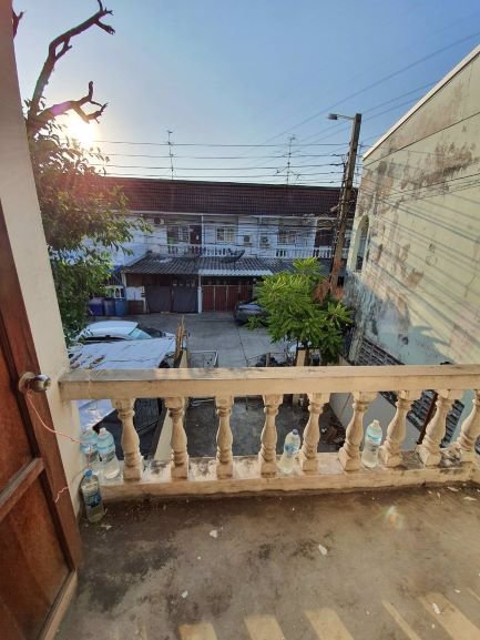 ให้เช่าทาวน์เฮ้าส์-2-ชั้น-หมู่บ้านร่มโพธิ์-2-เทพารักษ์-สมุทรปราการ