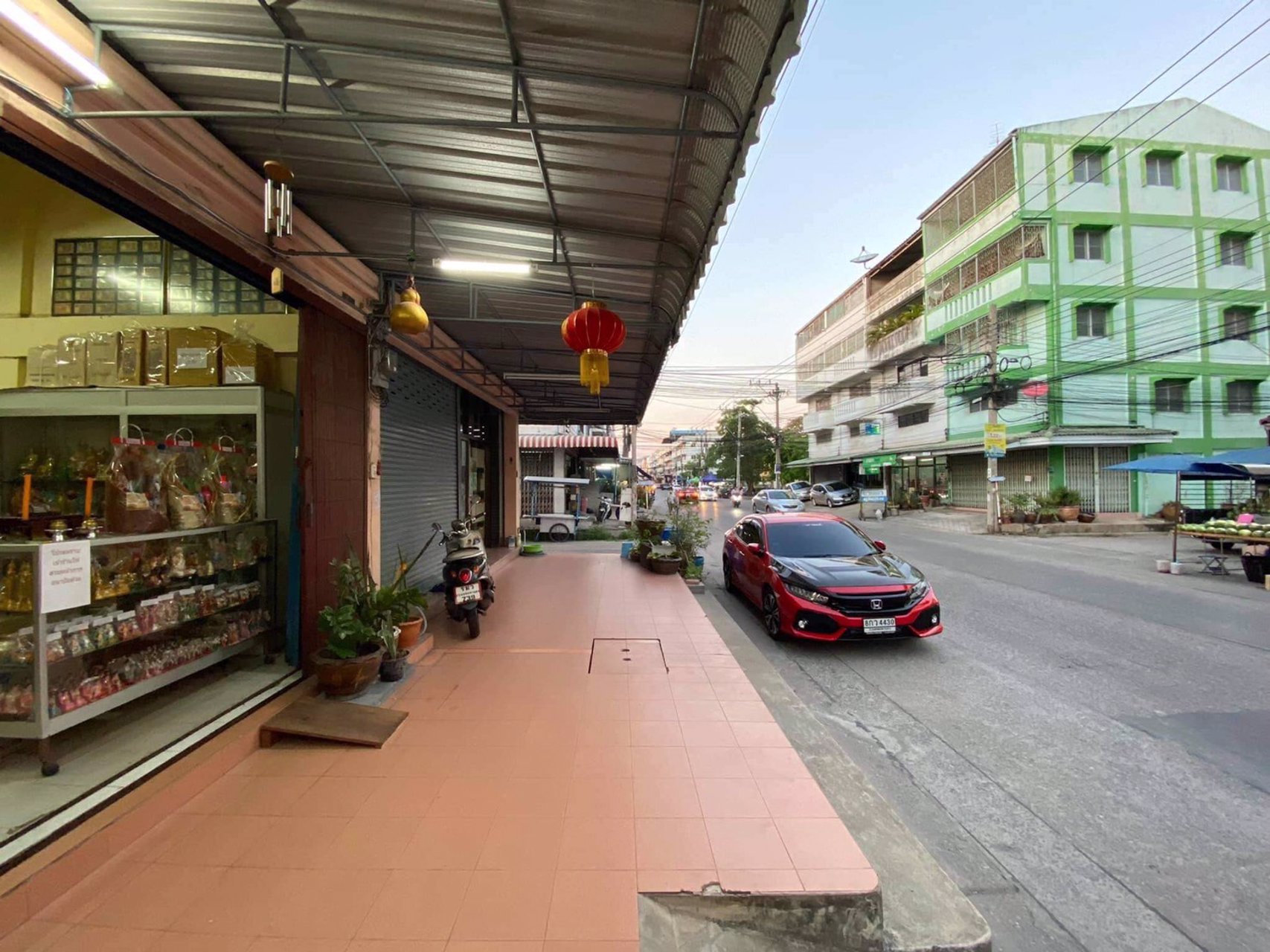 ขายอาคารพาณิชย์-3-ชั้นครึ่ง-พร้อมทำกิจการต่อ-ติดถนนหลัก-พิกัดที่ตั้ง-มวิเศษสุขนคร18-ประชาอุทิศ79-สุ