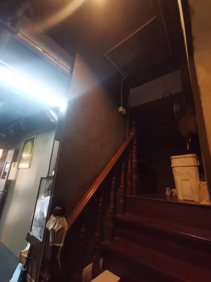 ขายตึกแถว-2-ชั้น-10-ตรวา-ย่านข้าวสาร-ใจกลางแหล่งรวมสถานบันเทิงยามค่ำคืน