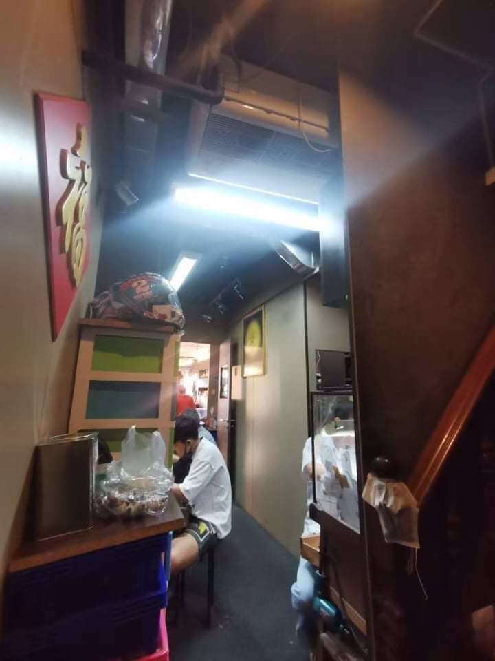 ขายตึกแถว-2-ชั้น-10-ตรวา-ย่านข้าวสาร-ใจกลางแหล่งรวมสถานบันเทิงยามค่ำคืน