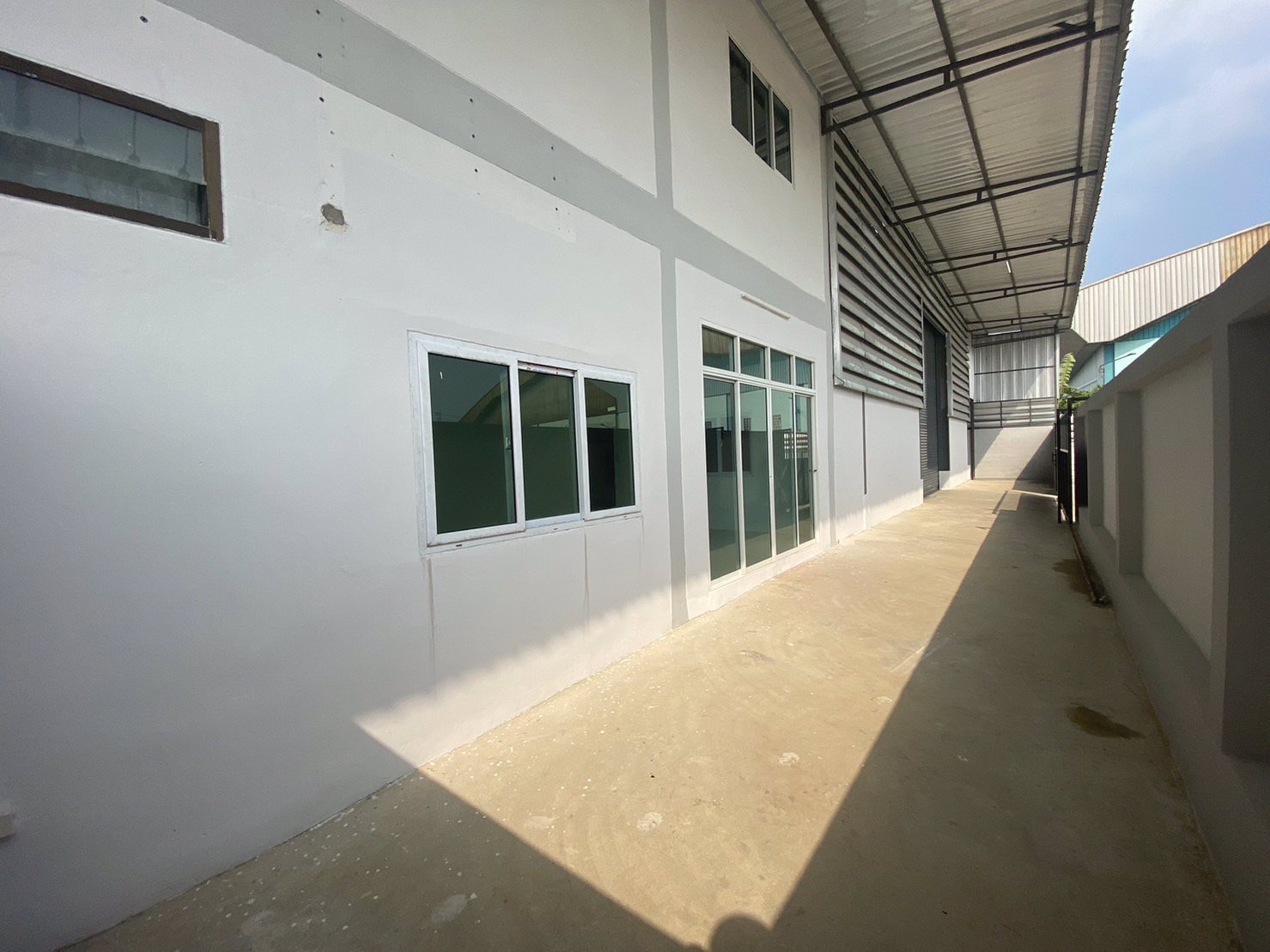 ขาย-เช่าโรงงาน-ออฟฟิศ-2ชั้น-ทำเลทองเหมาะต่อธุรกิจ-ซอยยายแผ้ว