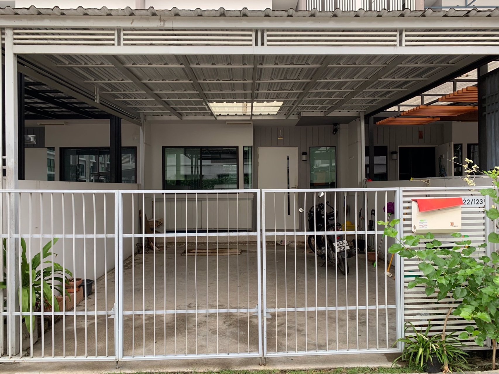 ขาย-ทาวน์โฮม-3-ชั้น-บ้านใหม่-2-พุทธบูชา-36-เจ้าของขายเอง