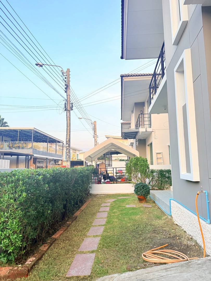 หมู่บ้านเดอะทรัสต์-the-trust-srinakarin-praksa-พร้อมอยู-3190000-บาท