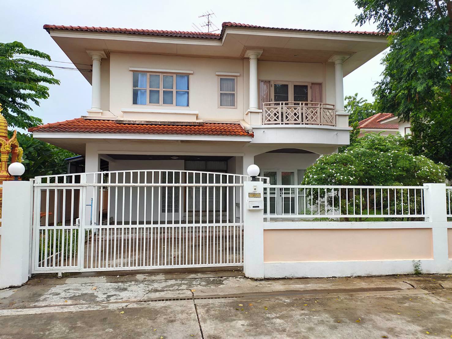 บ้านเช่าซอยวัดพระเงิน-หลังใหญ่-ราคาไม่แพง