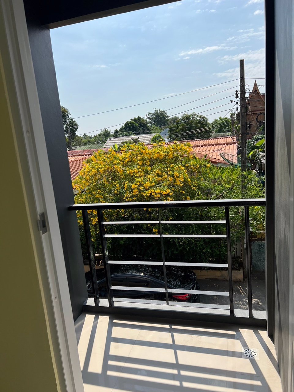 ขาย-ทาวเฮ้าส์-2-ชั้น-สร้างใหม่-ซอยสายไหม-34-ตบแต่งพร้อมเข้าอยู่