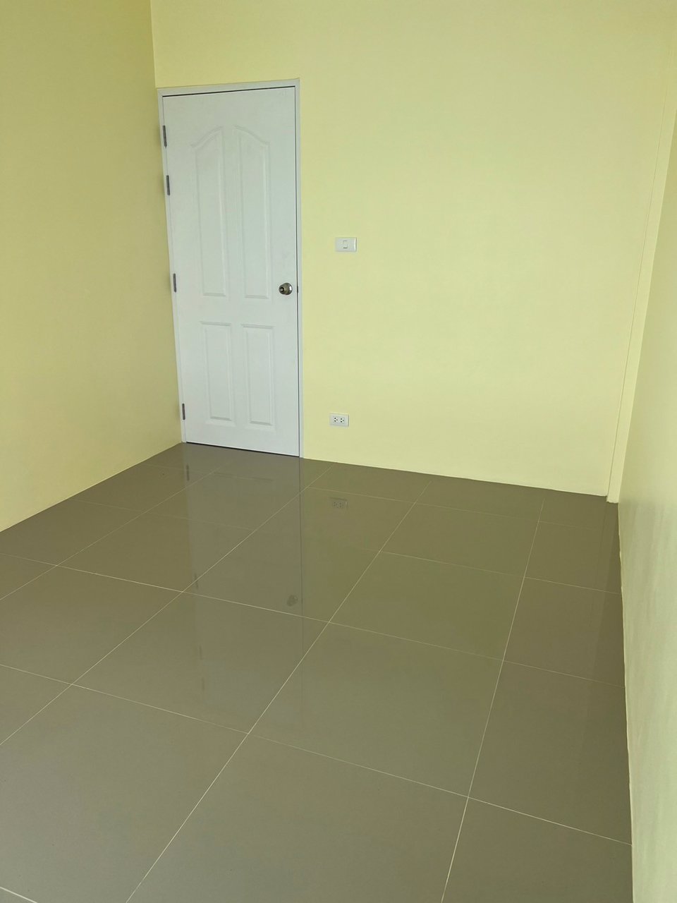 ขาย-ทาวเฮ้าส์-2-ชั้น-สร้างใหม่-ซอยสายไหม-34-ตบแต่งพร้อมเข้าอยู่