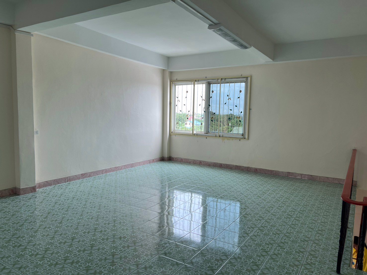 ขาย-อาคารพาณิชย์-5-ชั้น-ติดถนนสายไหม-ทำเลทอง-ค้าขายดี-มีที่จอดรถ