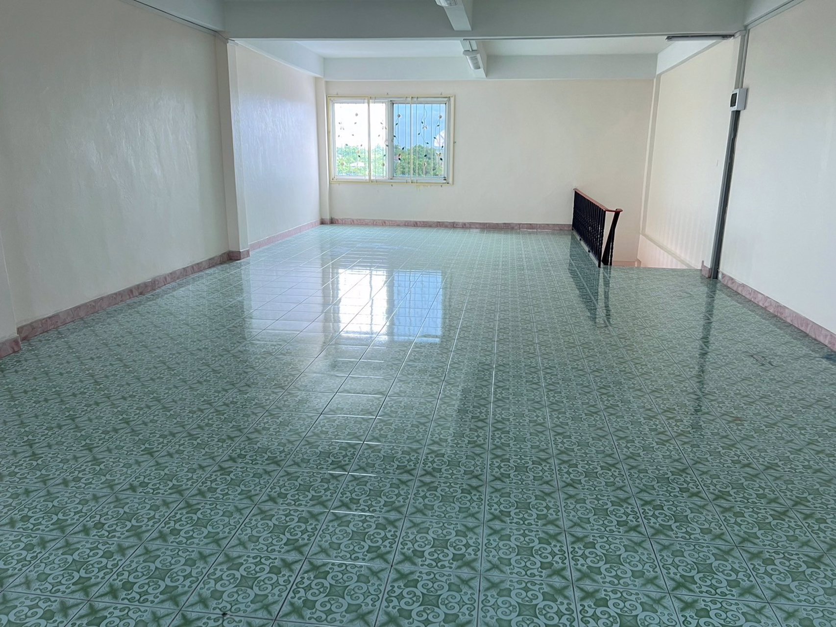 ขาย-อาคารพาณิชย์-5-ชั้น-ติดถนนสายไหม-ทำเลทอง-ค้าขายดี-มีที่จอดรถ