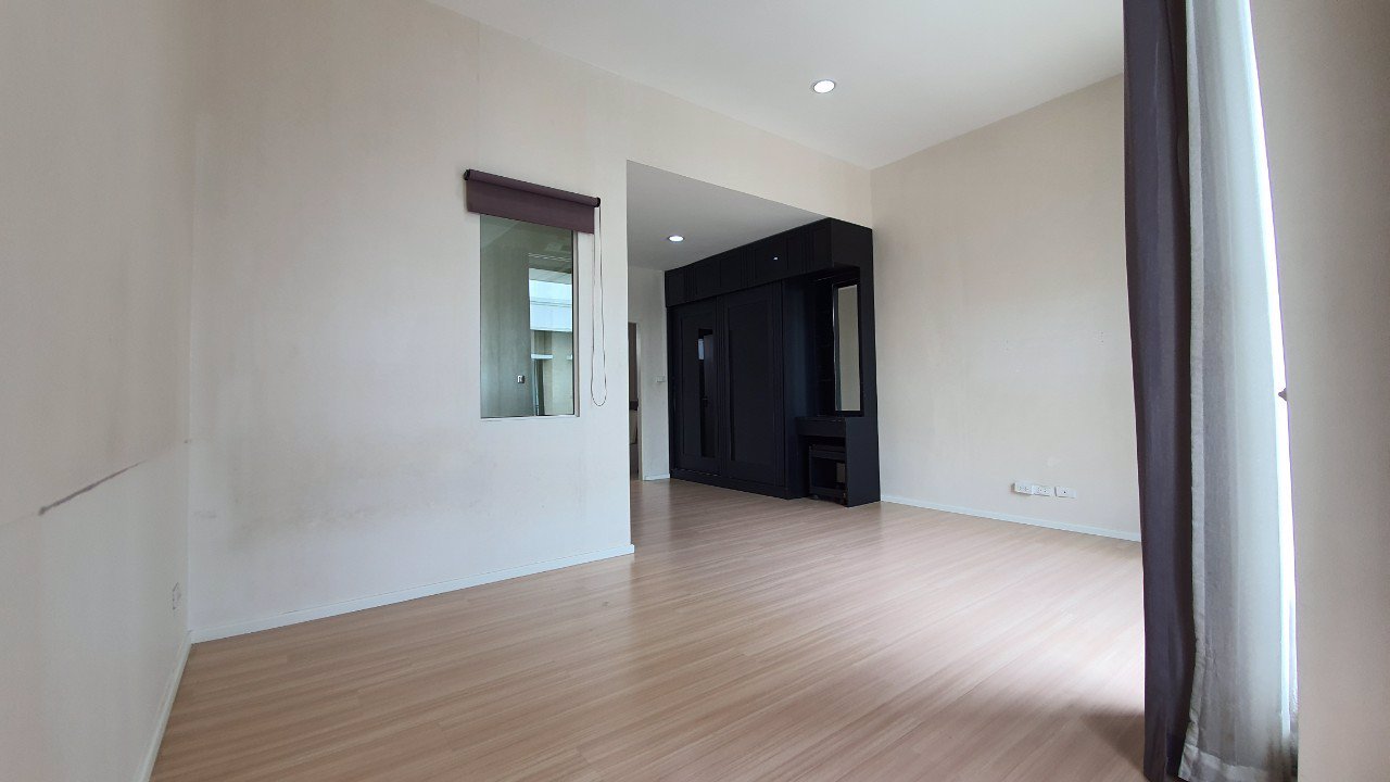 เจ้าของบ้านขายด่วน-ทาวน์โฮม-3-ชั้น-โชคชัย-4-มบบ้านกลางเมือง-โชคชัย-4-ซอย-50-ลาดพร้าว