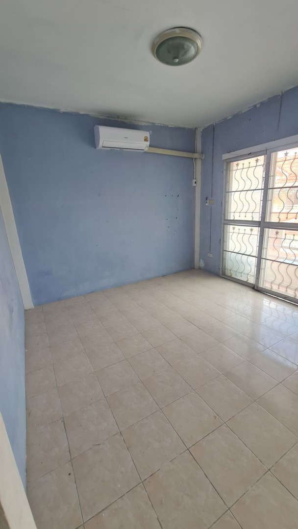 ให้เช่าทาวน์เฮาส์-สิวารัตน์-8-ทำเลดีติดเพชรเกษม-เยื้องสวนสามพราน