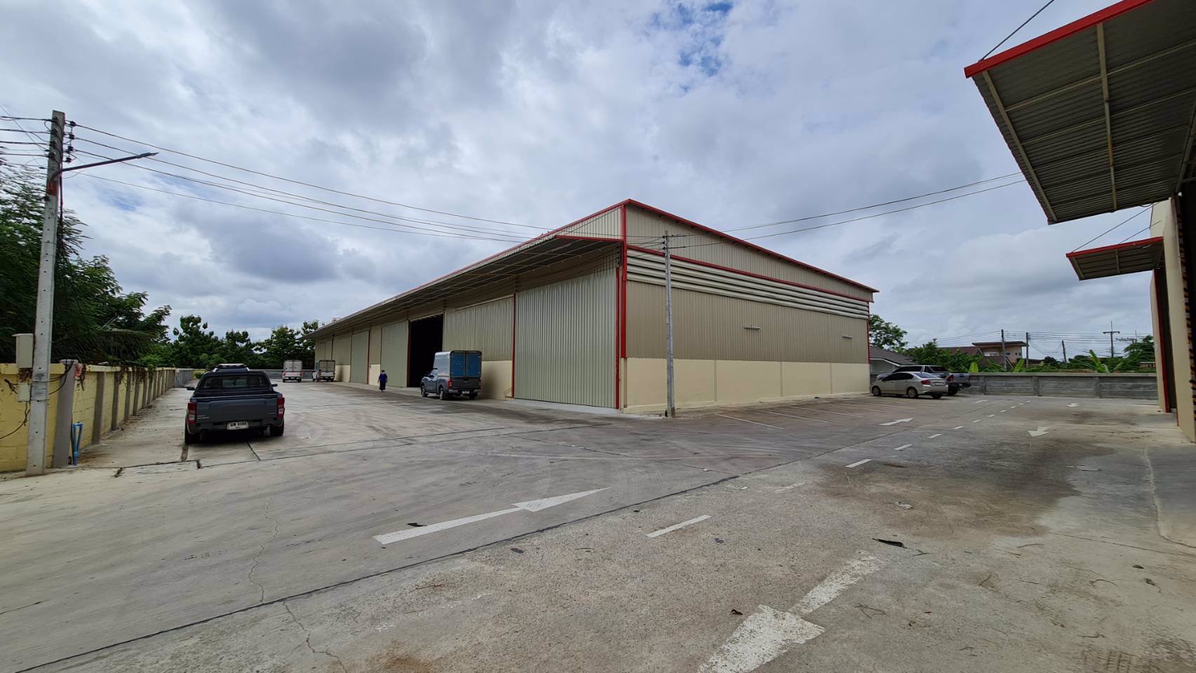 ให้เช่าโกดัง-อยู่ห่างตัวเมืองพิษณุโลก-8-กมเท่านั้น