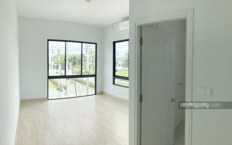 บ้านเดี่ยวให้เช่า-เข็มทิศวิลเลจ-เดอะ-กลาสเฮาส์-4-นอน-4-น้ำ-ใกล้-นิคมอุตสาหกรรม-tfd