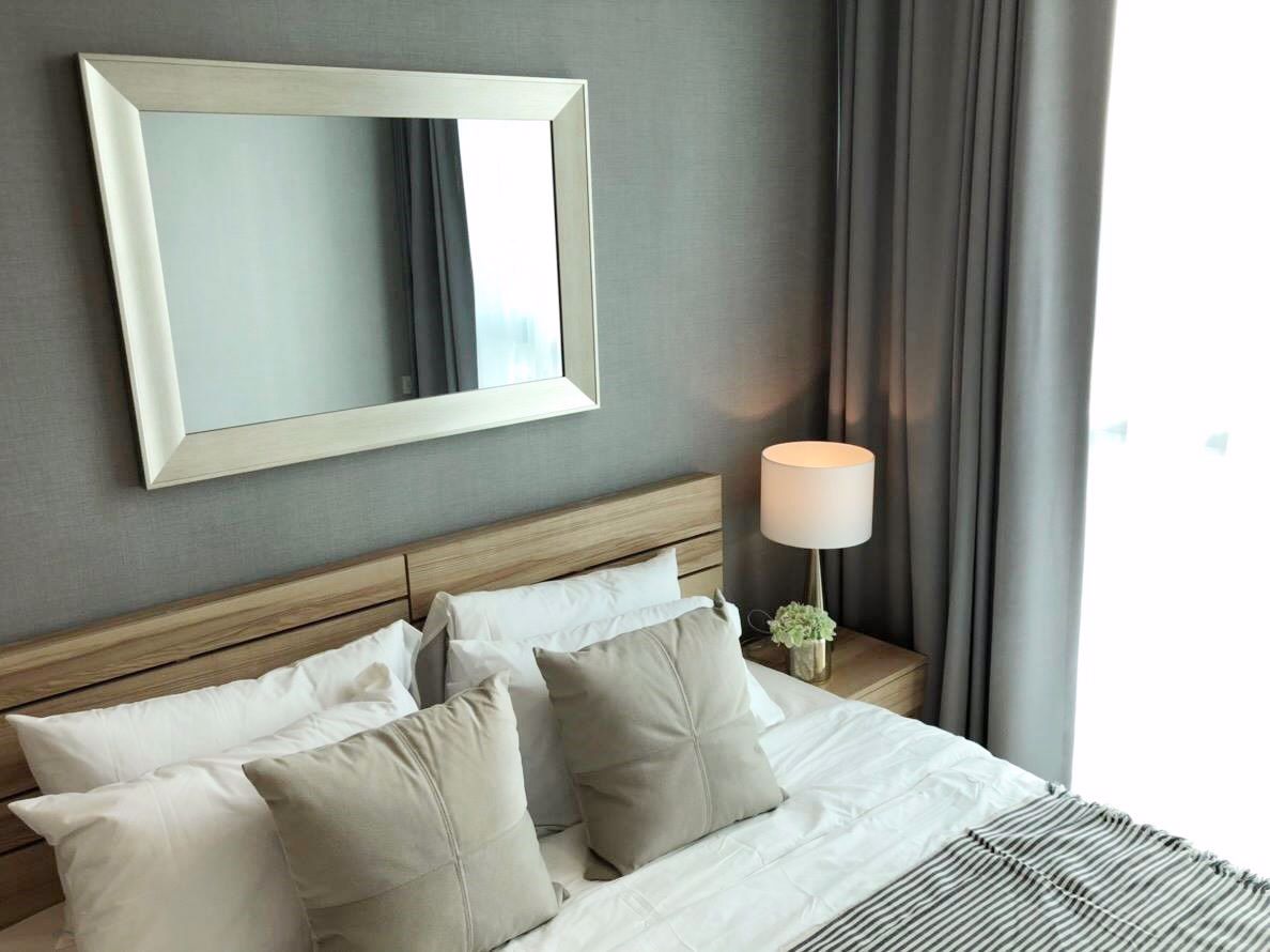 ขาย-7-5-ลบ-2-ห้องนอน-noble-revolve-รัชดา-2-ชั้นสูง-วิวสวย-พร้อมอยู่-ใกล้-mrt-ศูนย์วัฒนธรรม